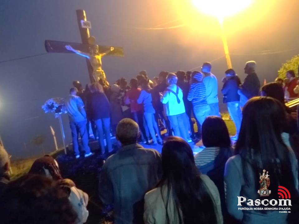 Madrugada de frio e de oração, despedida do Padre Valdir atrai fiéis ao Santuário Jesus Misericordioso em Itanhém