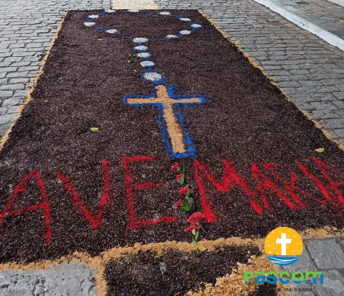 Tradição da confecção dos tapetes retornam em Itanhém-BA