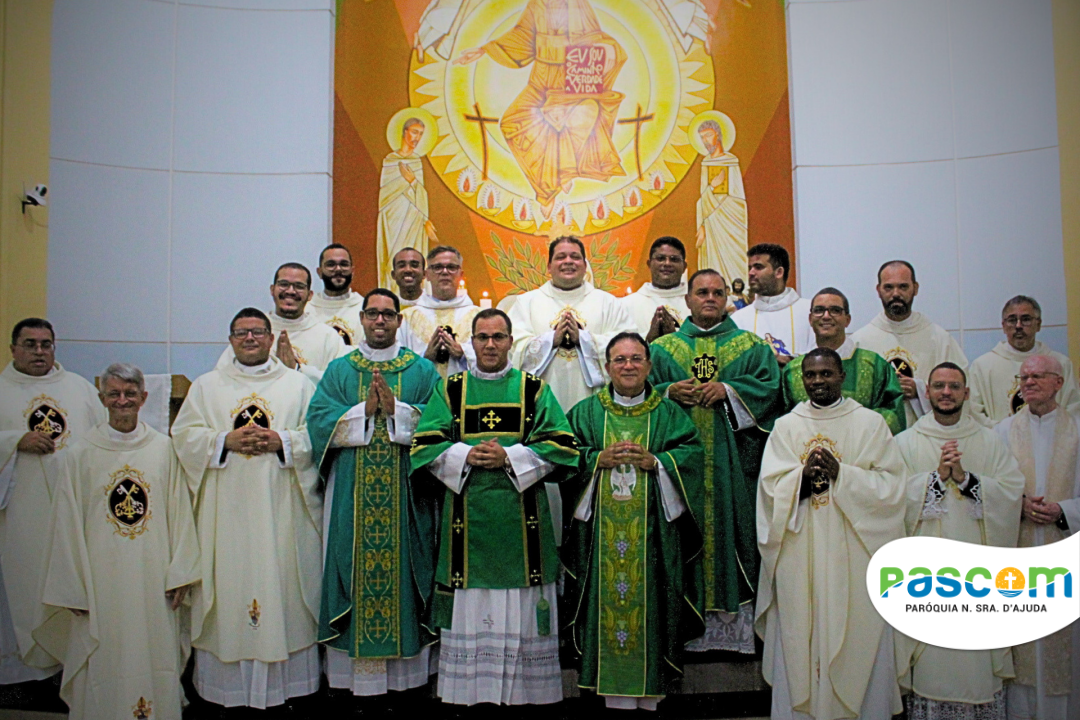 Padre Waldemir e Padre Moisés recebem posse na Paróquia Nossa Senhora D’Ajuda